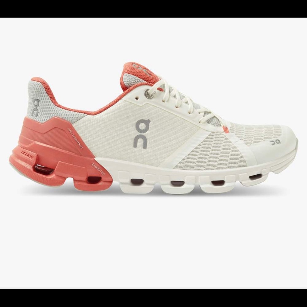 On Cloudflyer 2.0 | Size 8.5 | Lots of wear left!
